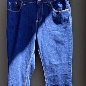 BDG. Ankle Cigarette Jean